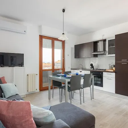 Unicorn - Near Downtown, Free Parking & Wifi Apartment *