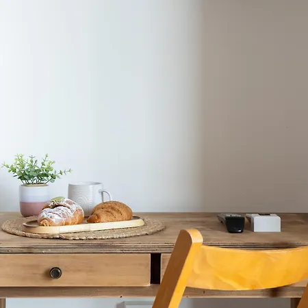 Apartment Unicorn - Near Downtown, Free Parking & Wifi